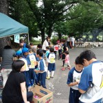 駄菓子とゼリーつかみどり（２年生）